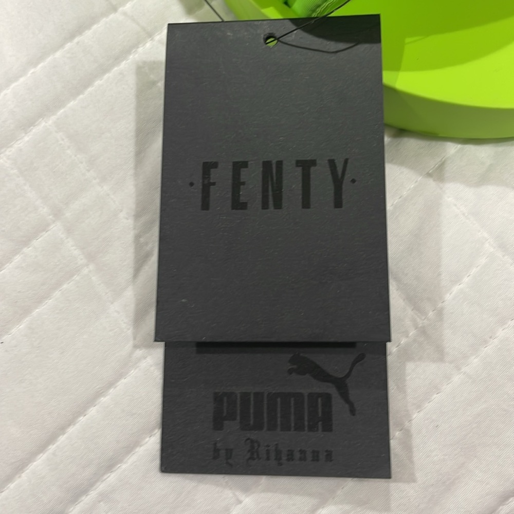 Puma by Rihanna Fenty Pool Slides ๐ด - Picture 5 of 6